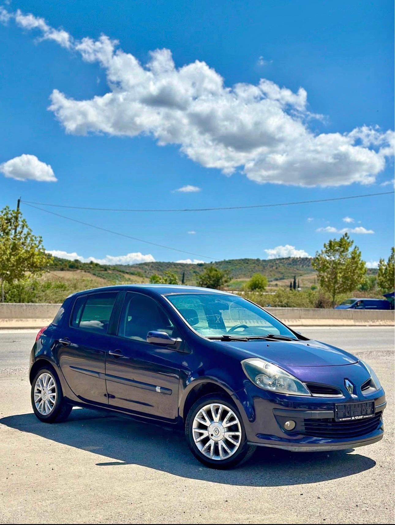 Renault Clio for rent