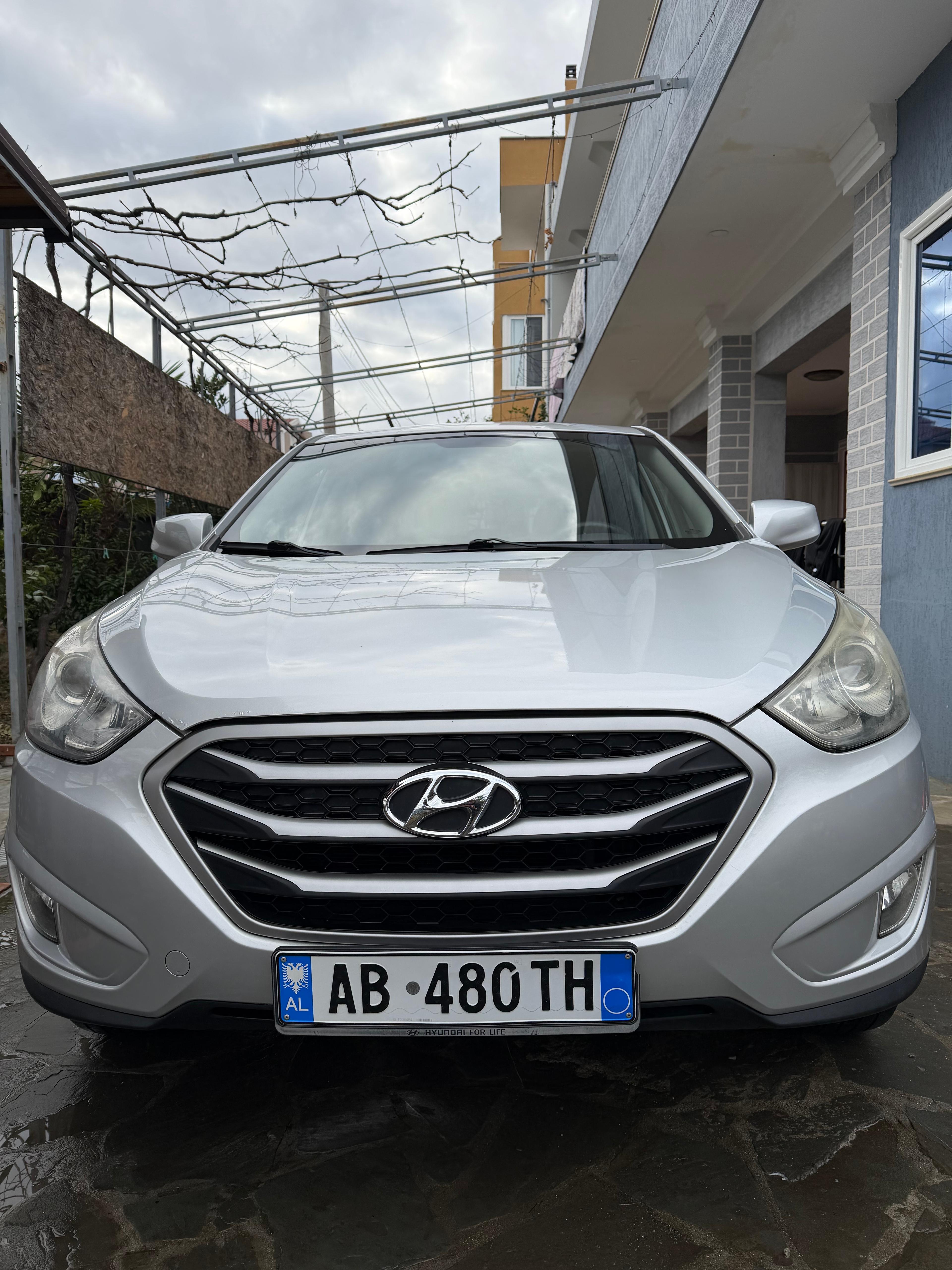 Hyundai Tucson for rent