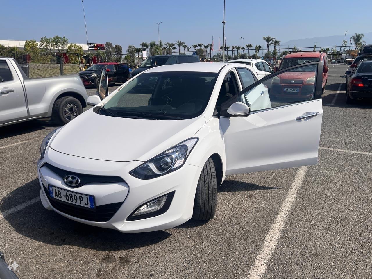 Hyundai I30 for rent