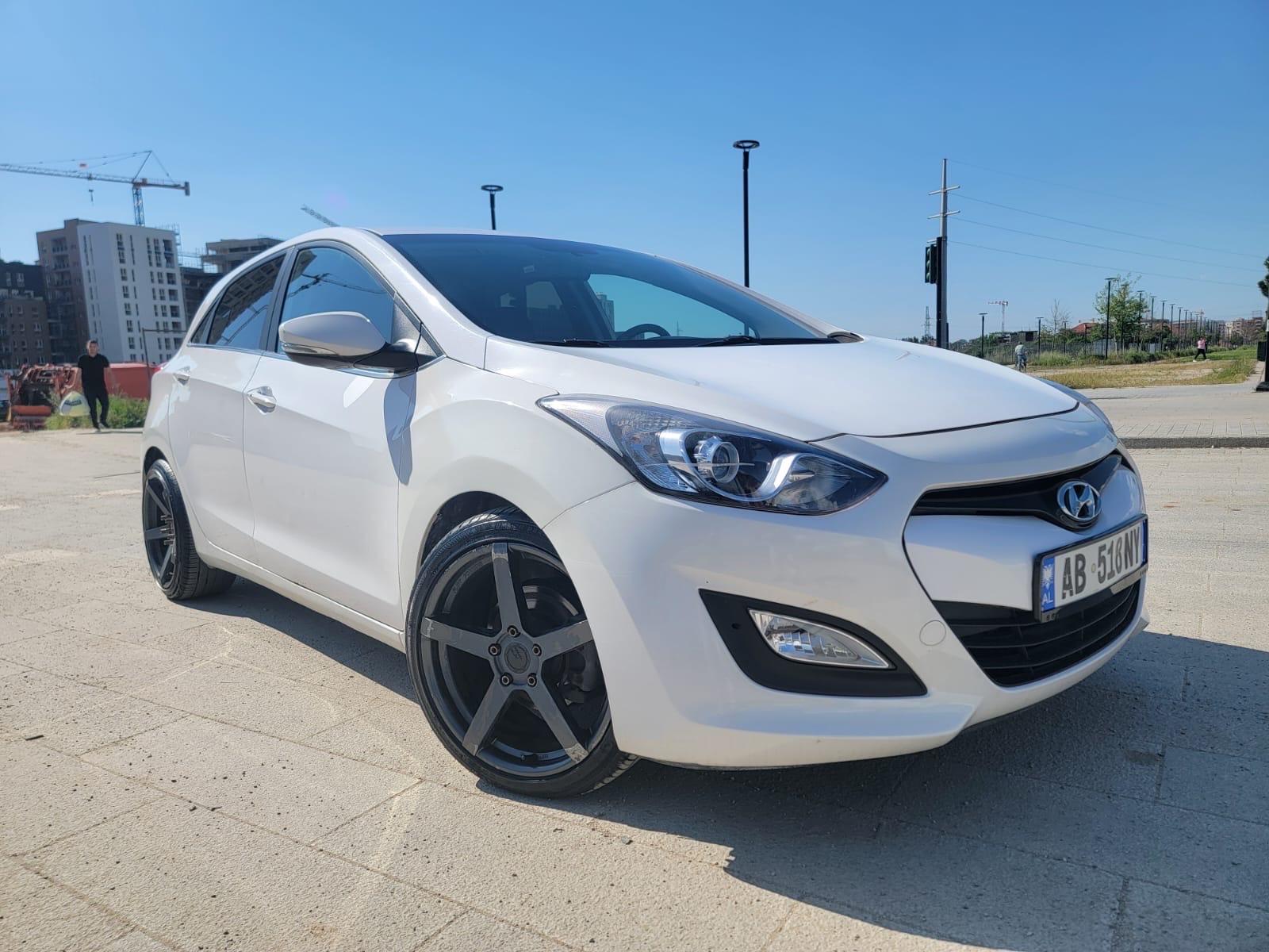 Hyundai I30 for rent