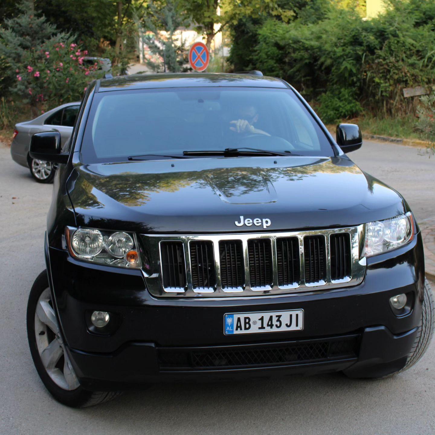 Jeep Cherokee for rent