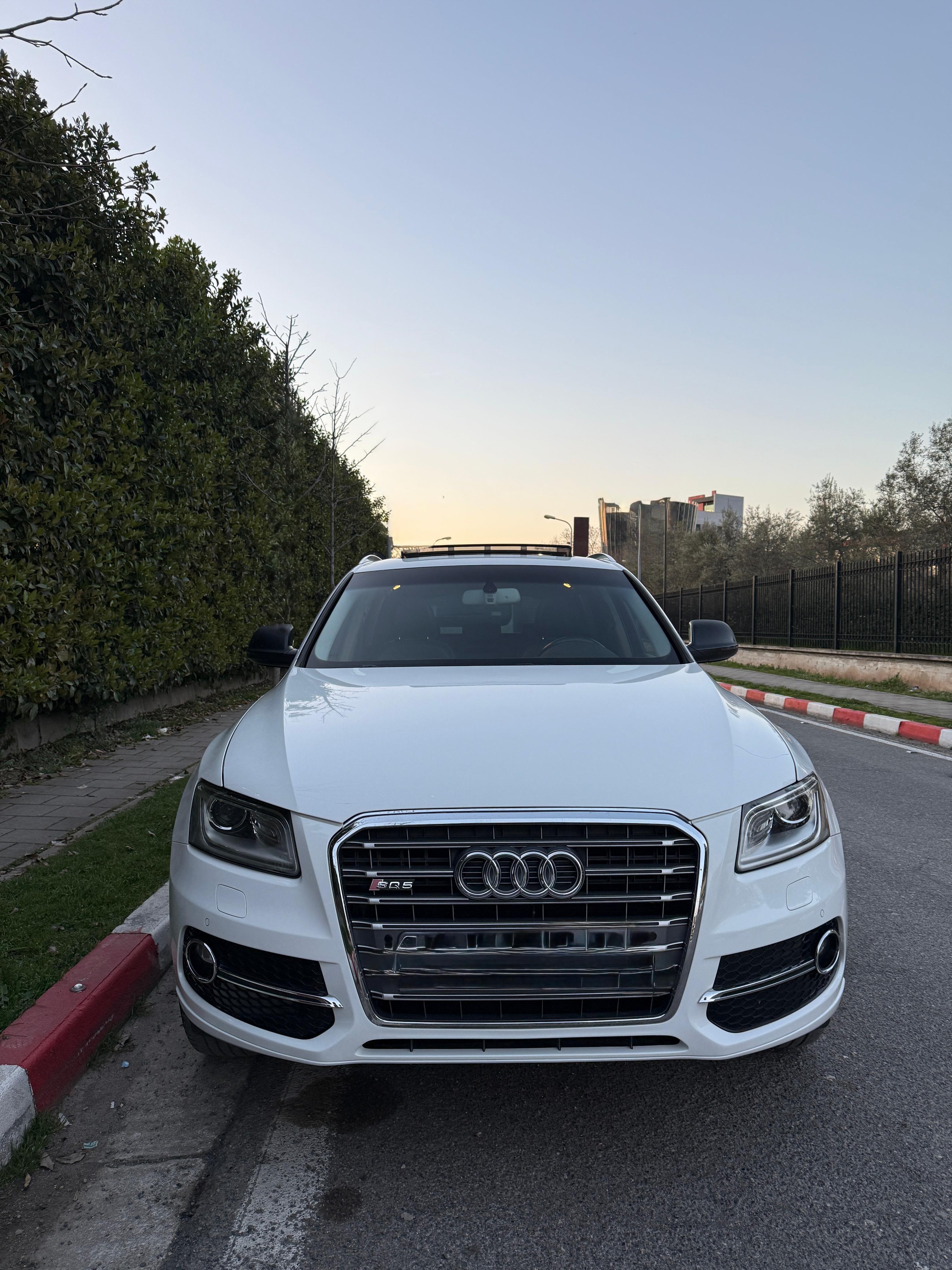 Audi Q5 for rent
