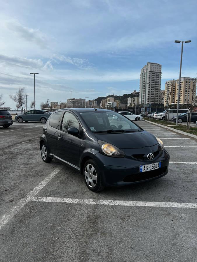 Toyota Yaris for rent