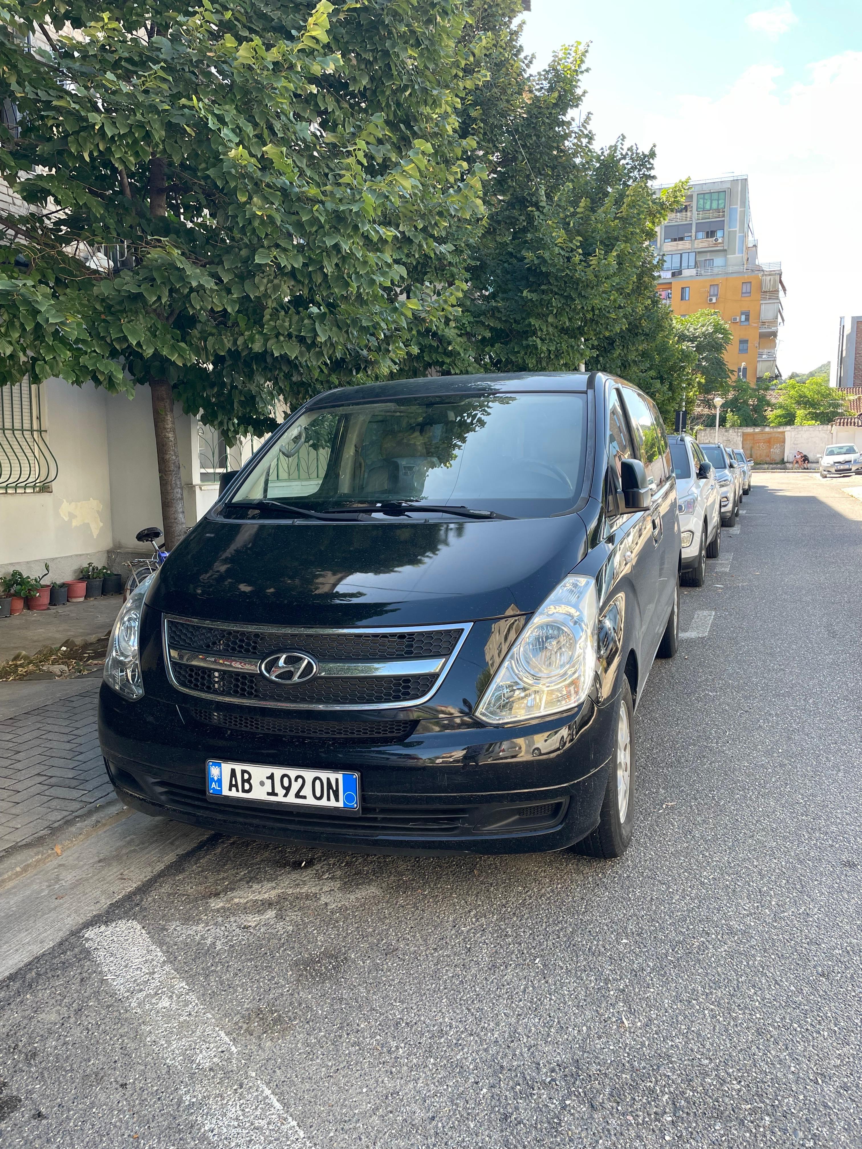 Hyundai Starex for rent