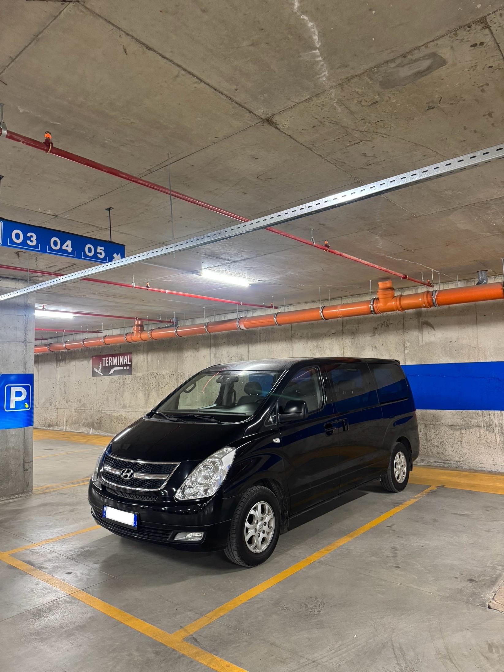 Hyundai Starex for rent