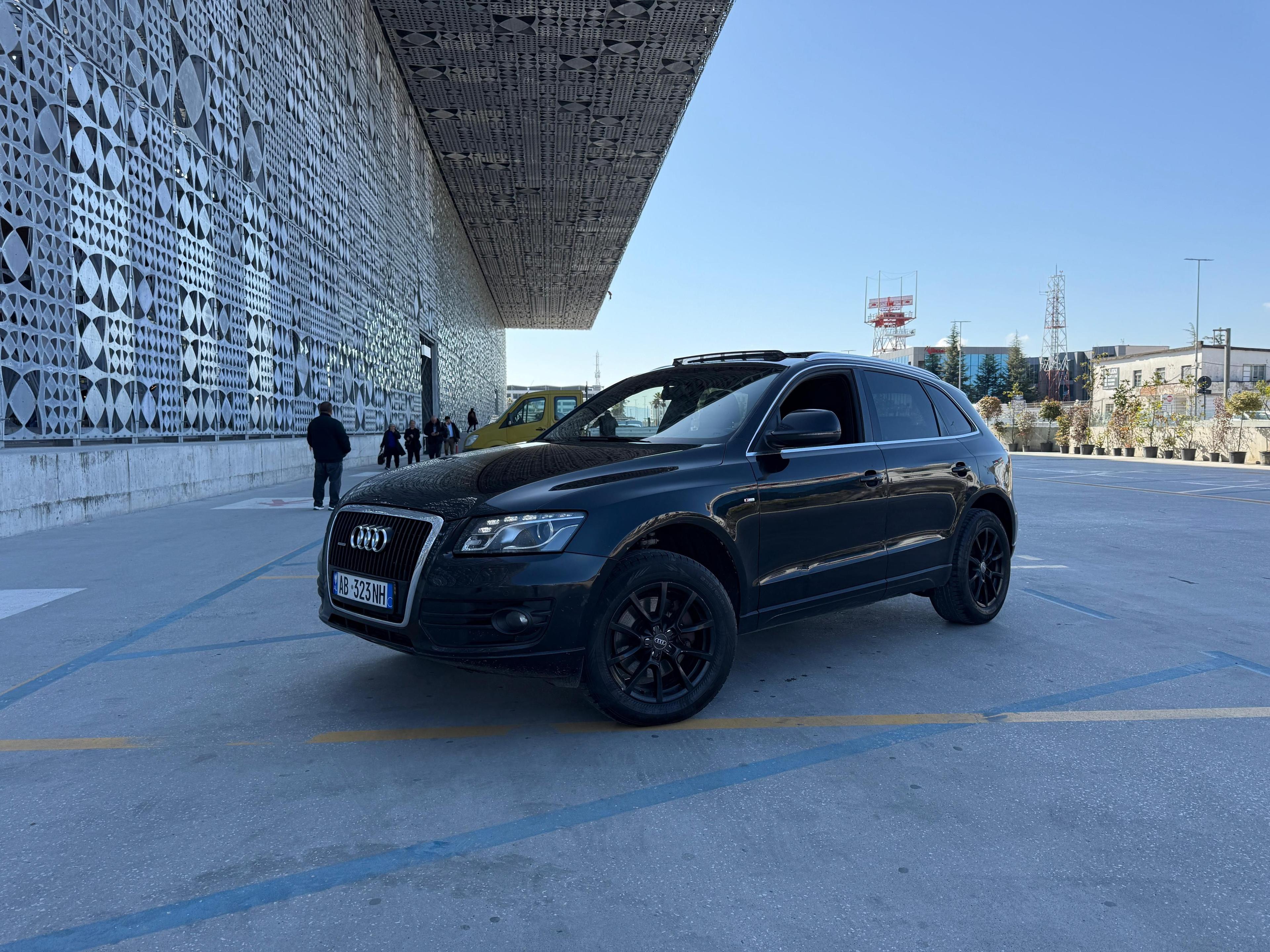 rentx listing card gallery