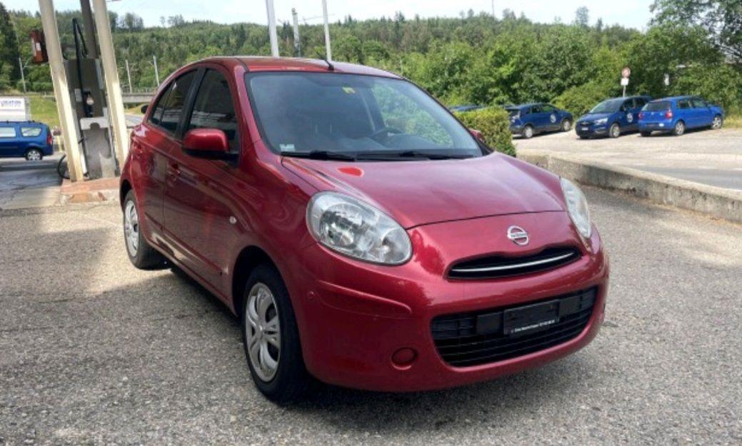 Nissan LEAF for rent