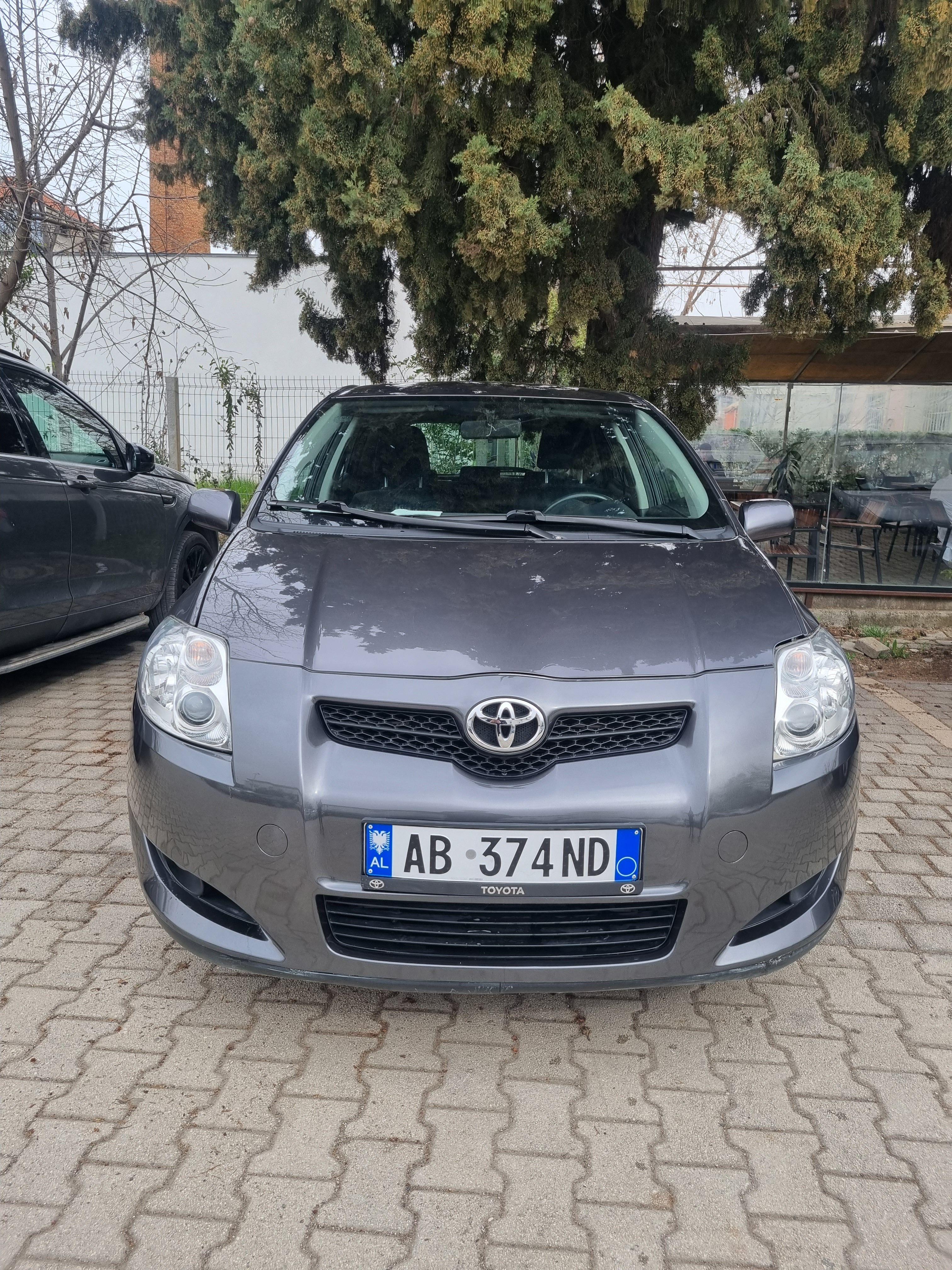 Toyota Auris for rent