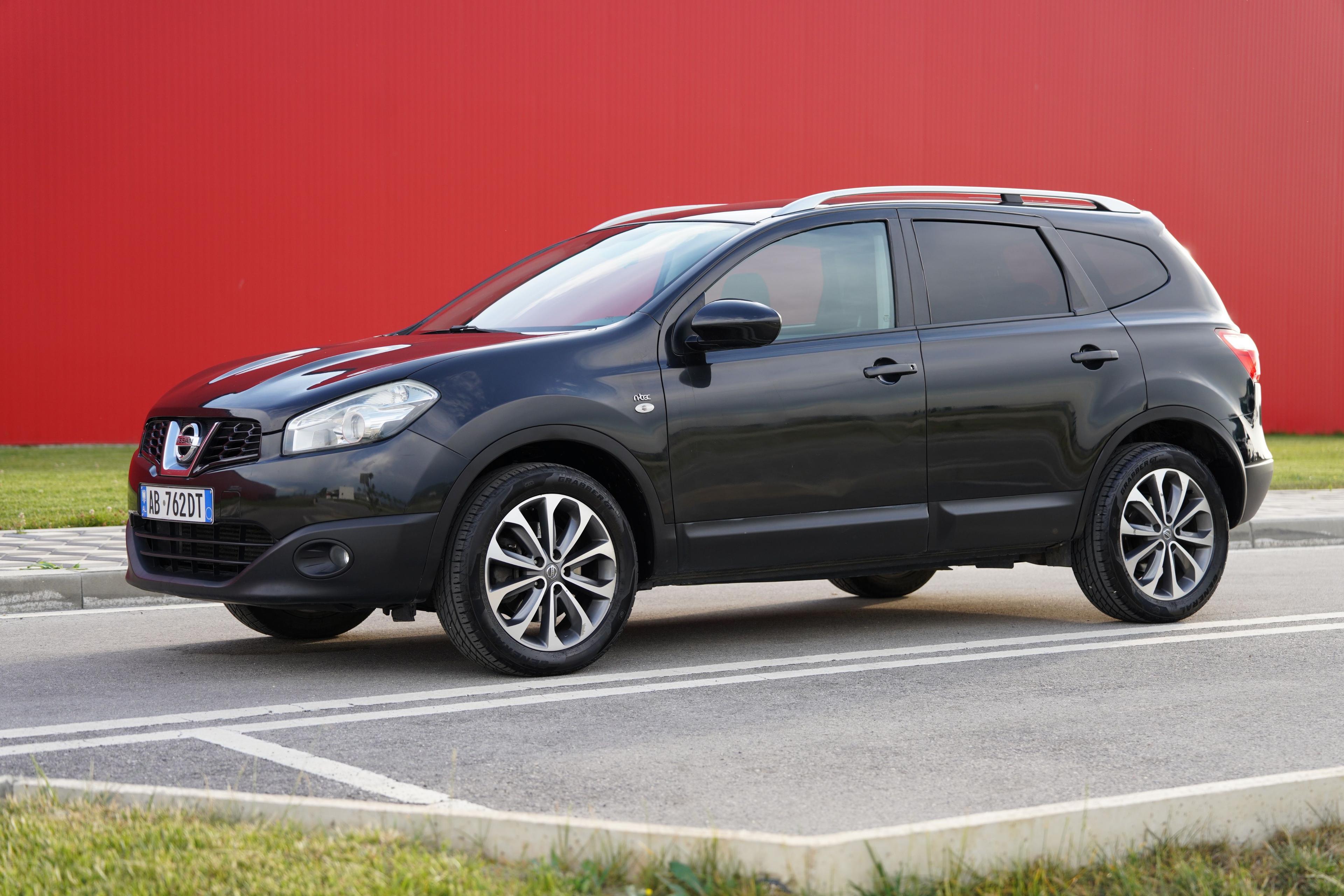 Nissan Rogue for rent