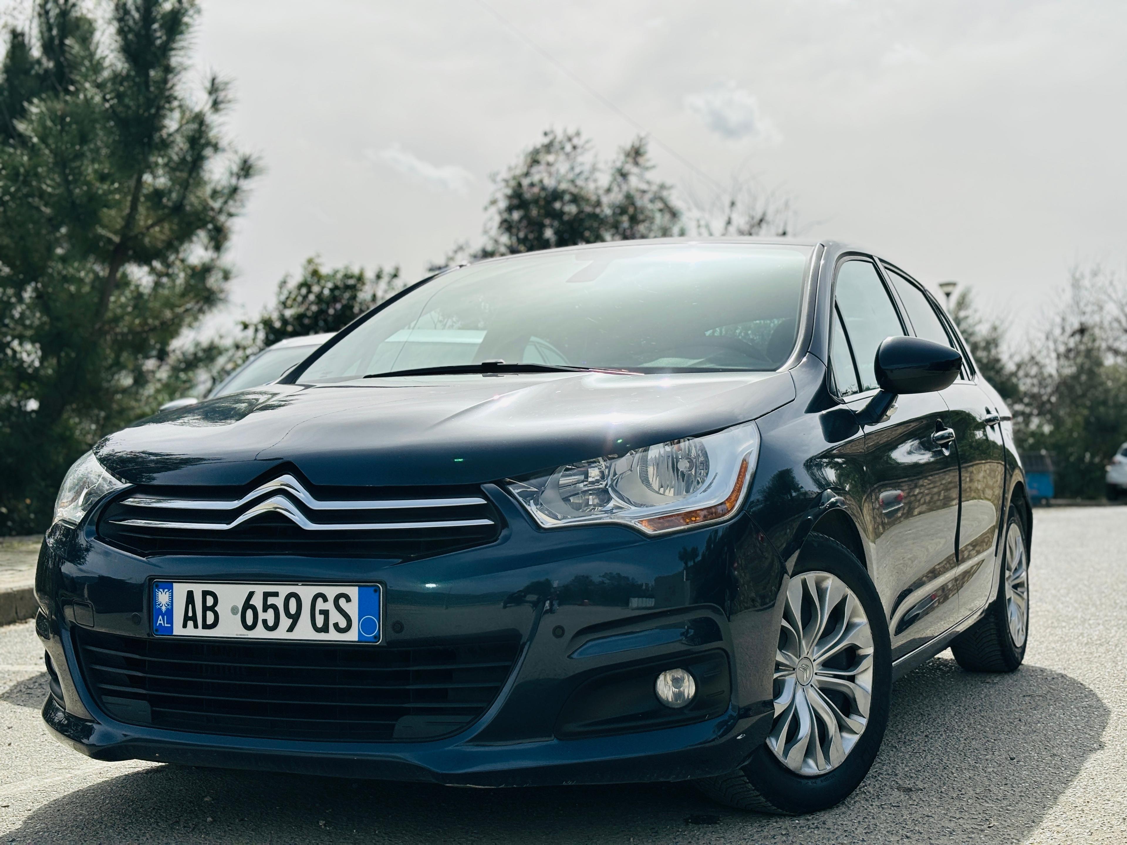 Citroen C4 for rent