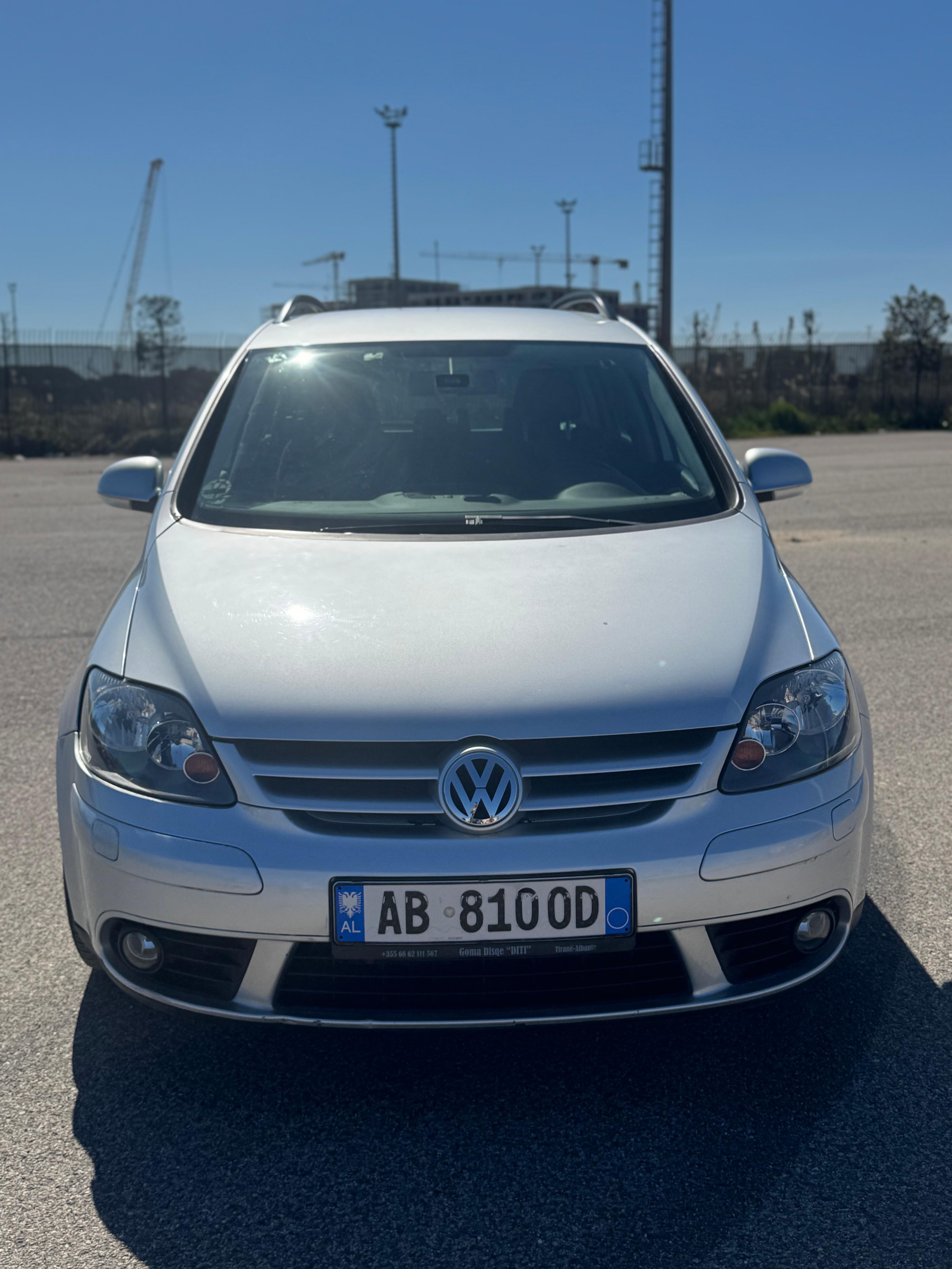 Volkswagen Golf Plus for rent