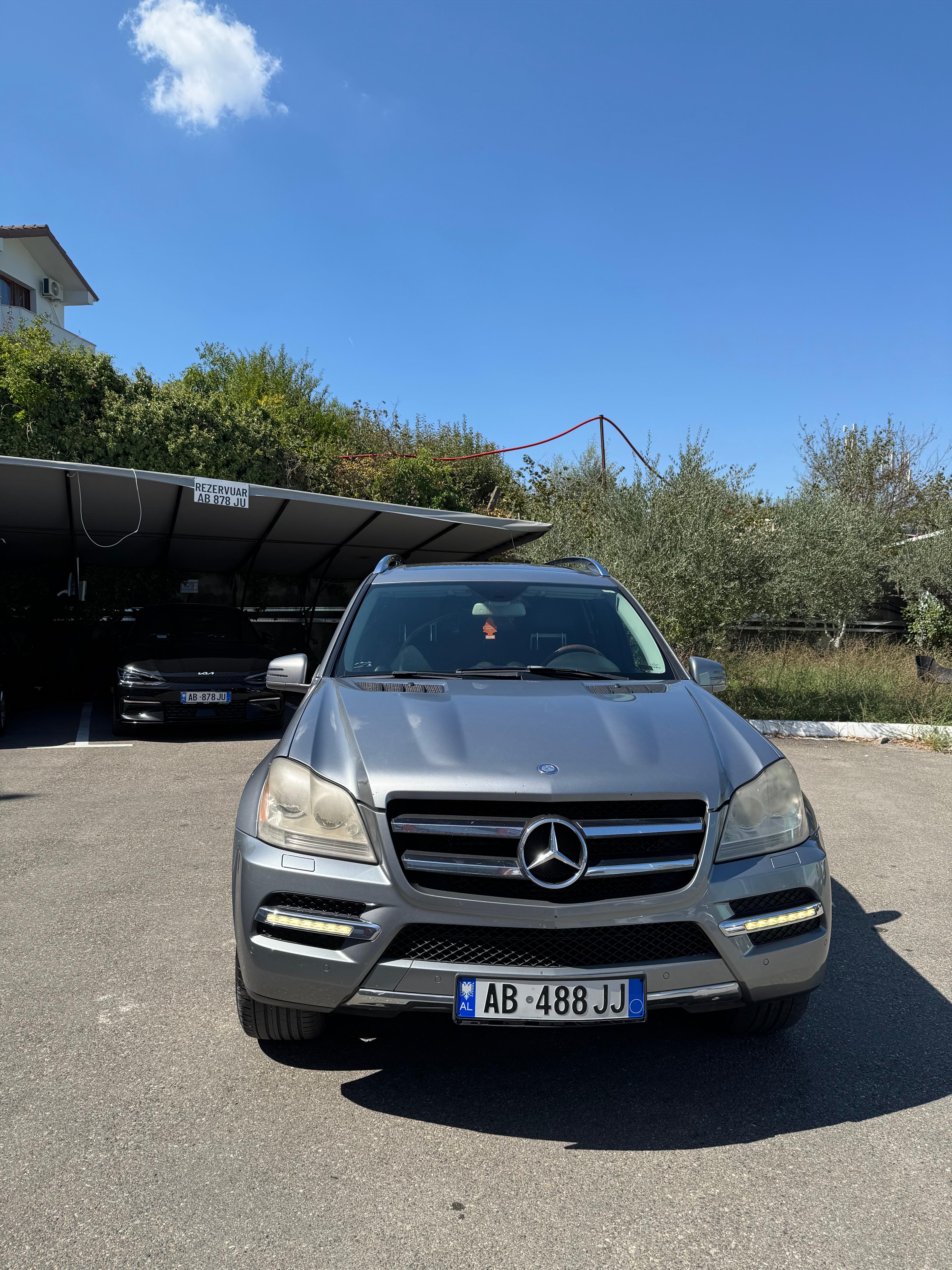 Mercedes-Benz GL-Class for rent