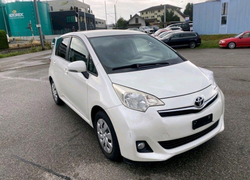 Toyota Yaris iA for rent
