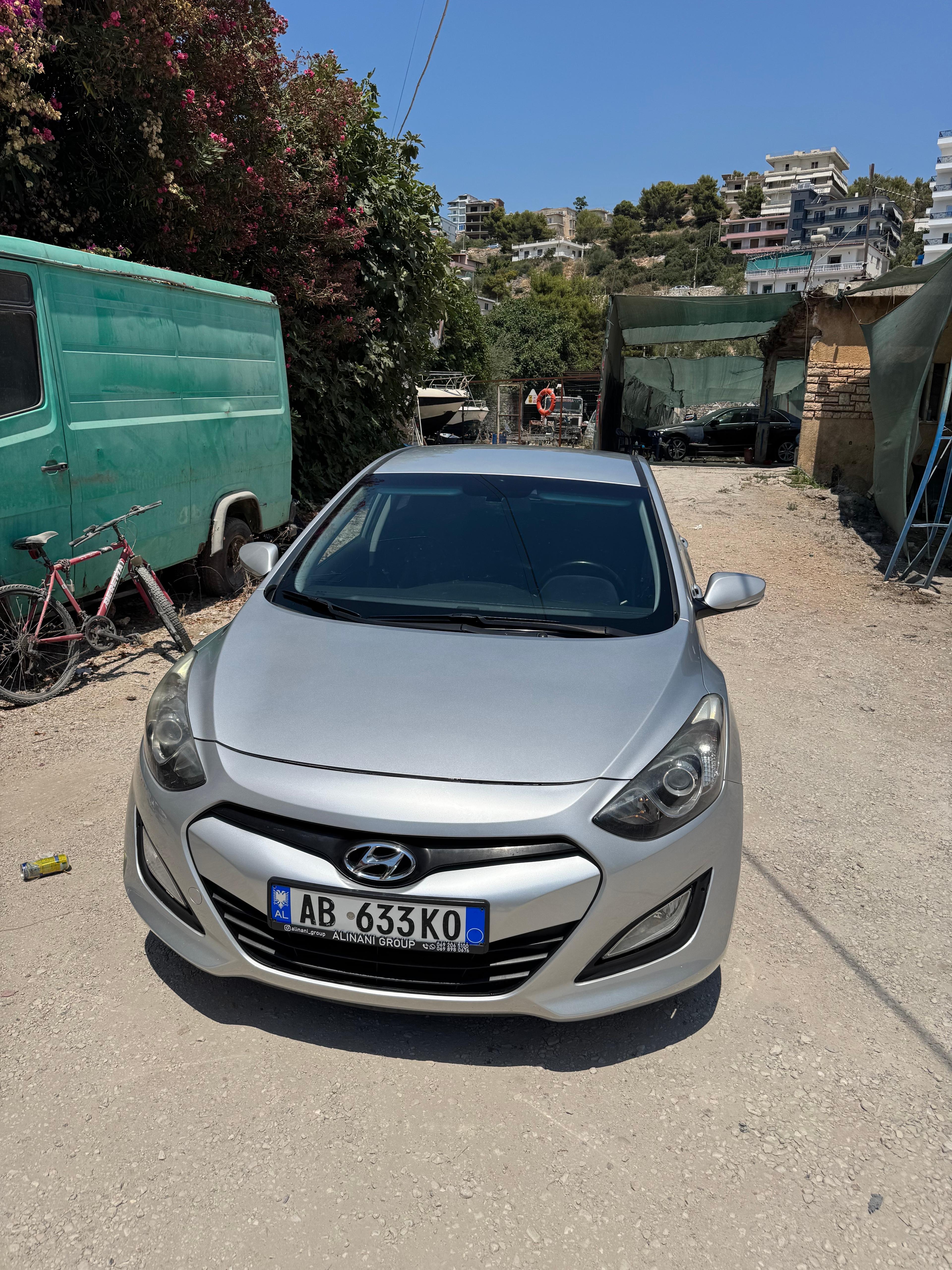 Hyundai I30 for rent