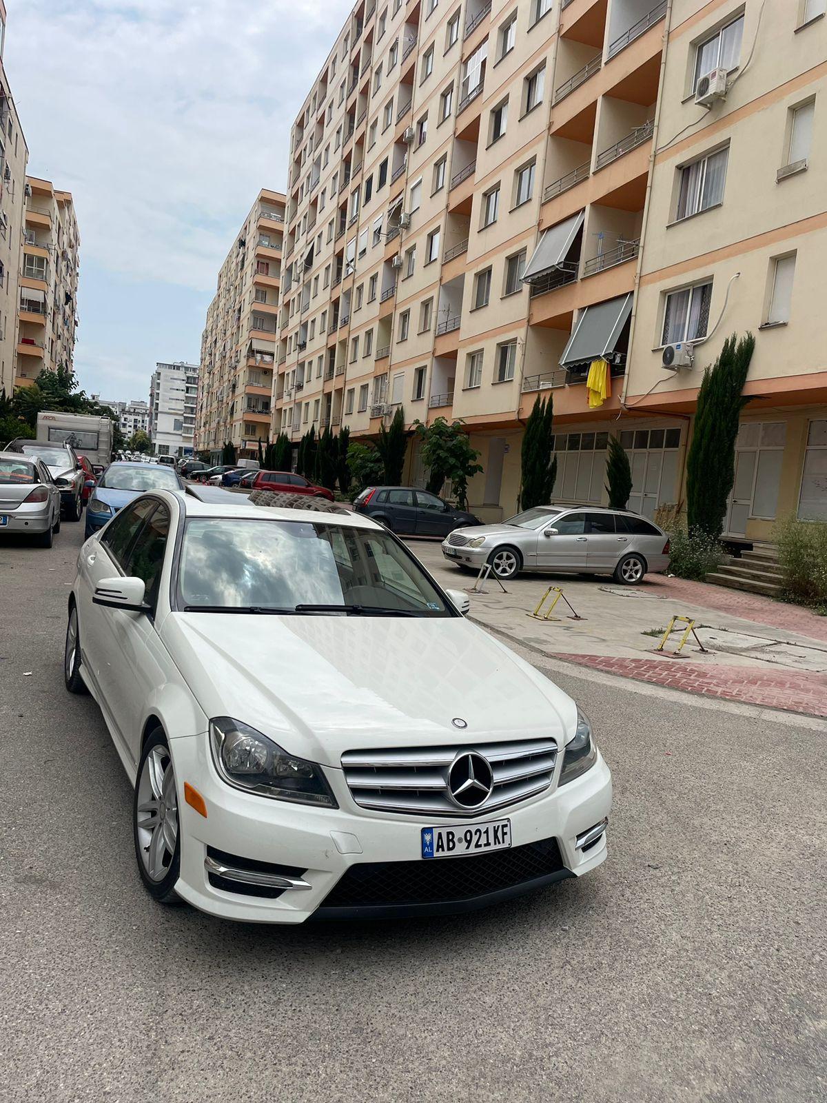 Mercedes-Benz 300 CE for rent