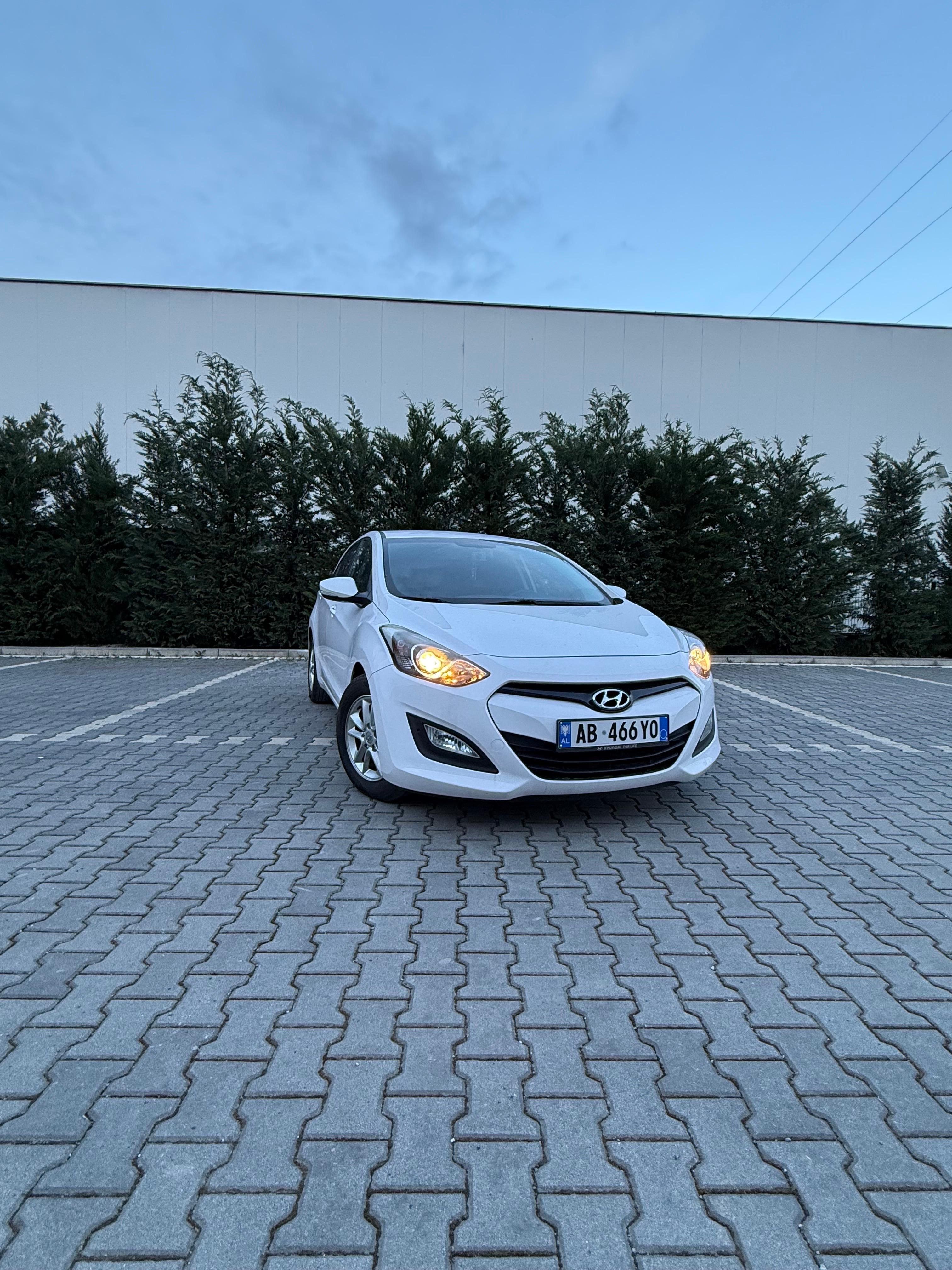 Hyundai I30 for rent