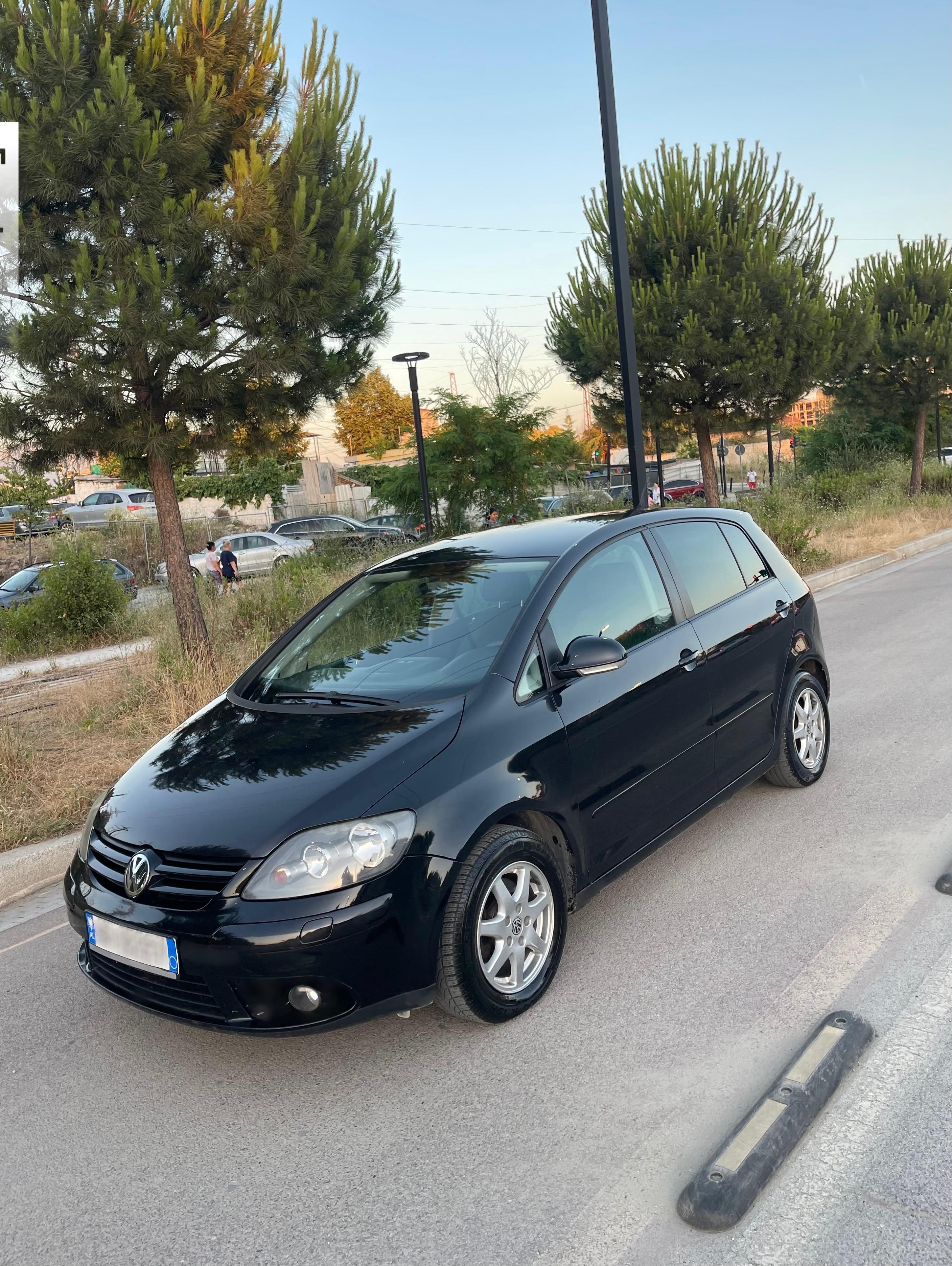 Volkswagen Golf Plus for rent