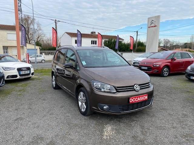 Volkswagen Touran for rent