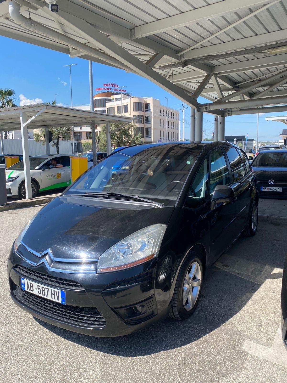 Citroen C4 Picasso for rent