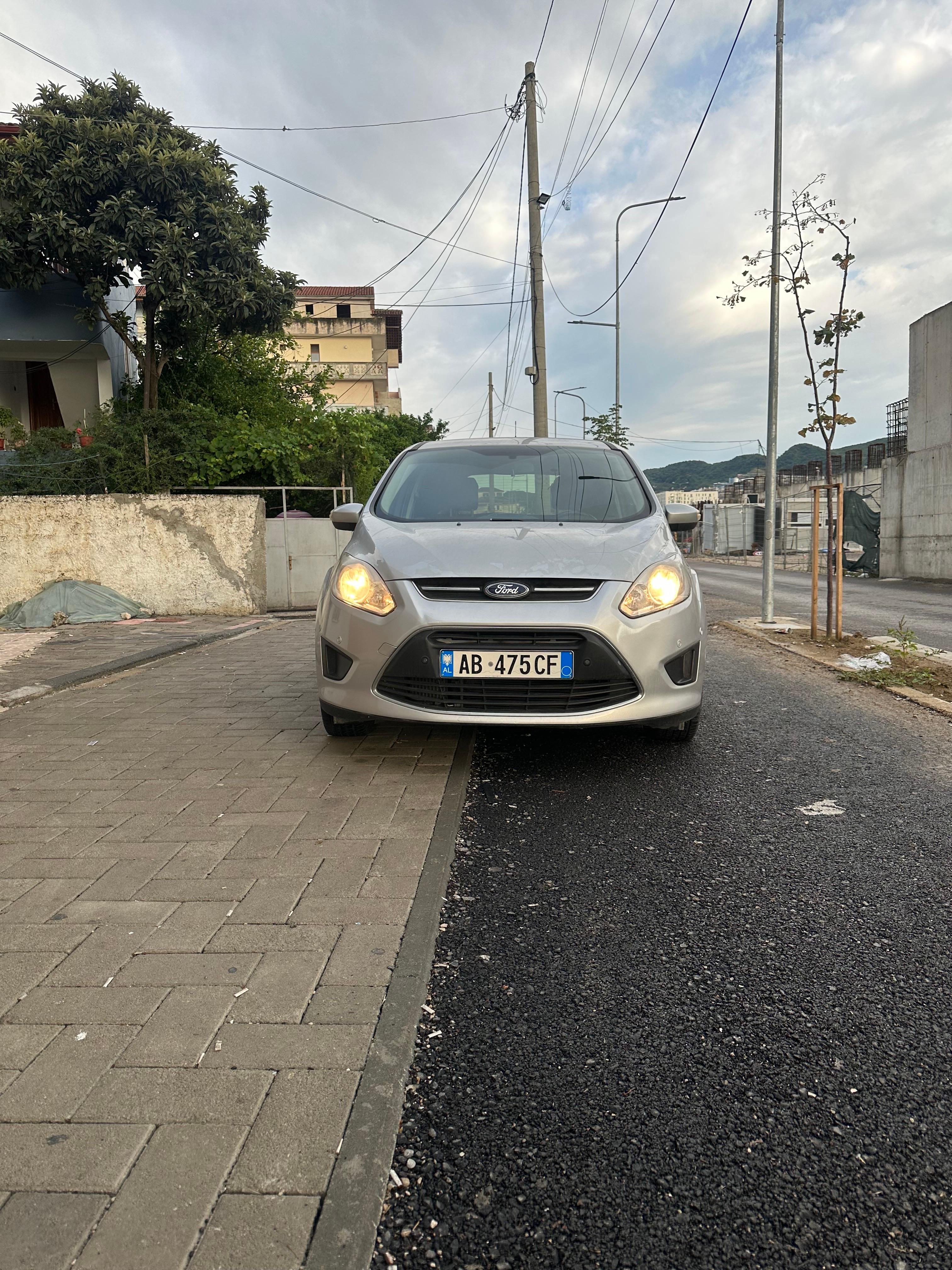 Ford C-MAX Energi for rent