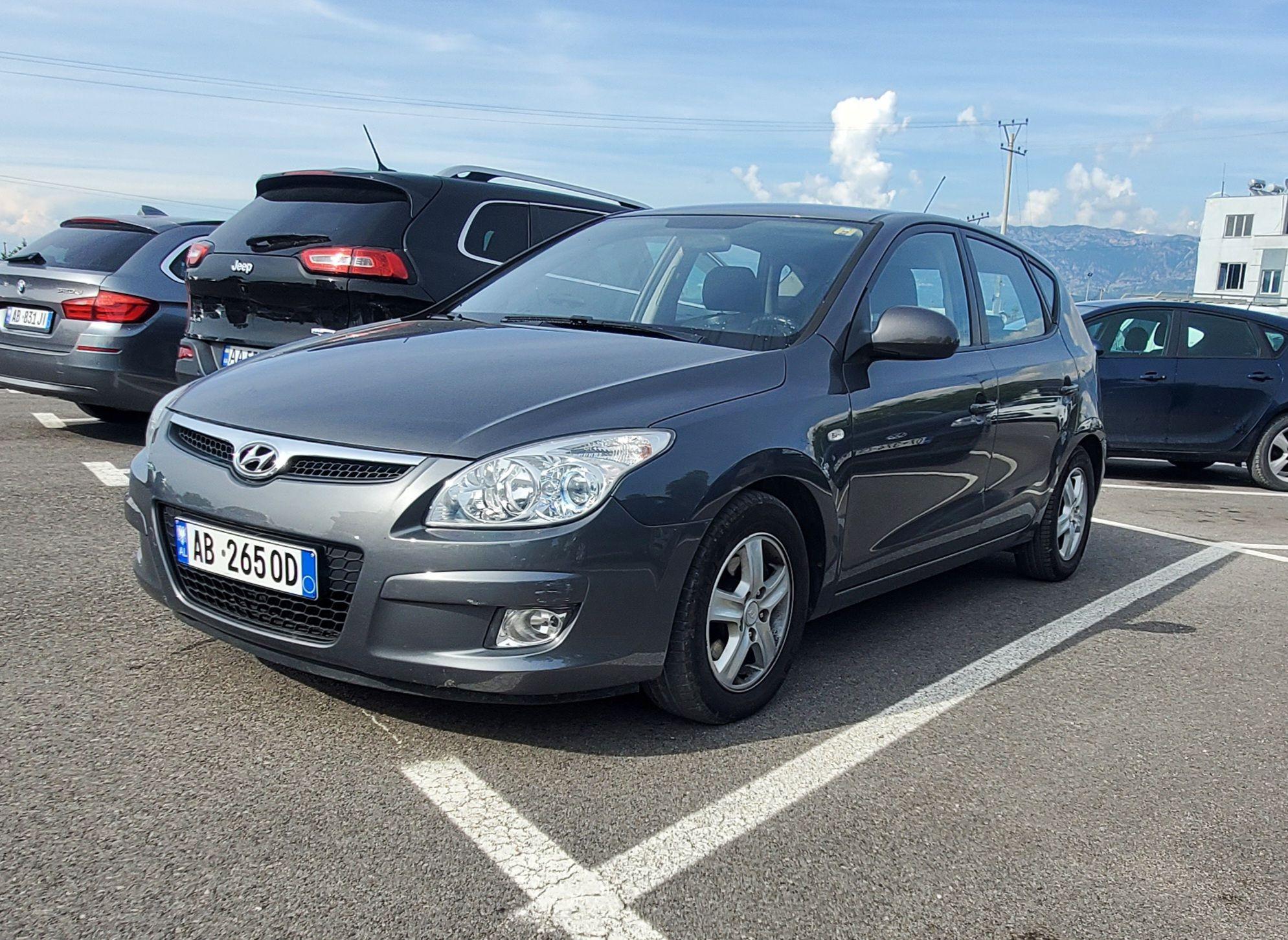 Hyundai I30 for rent