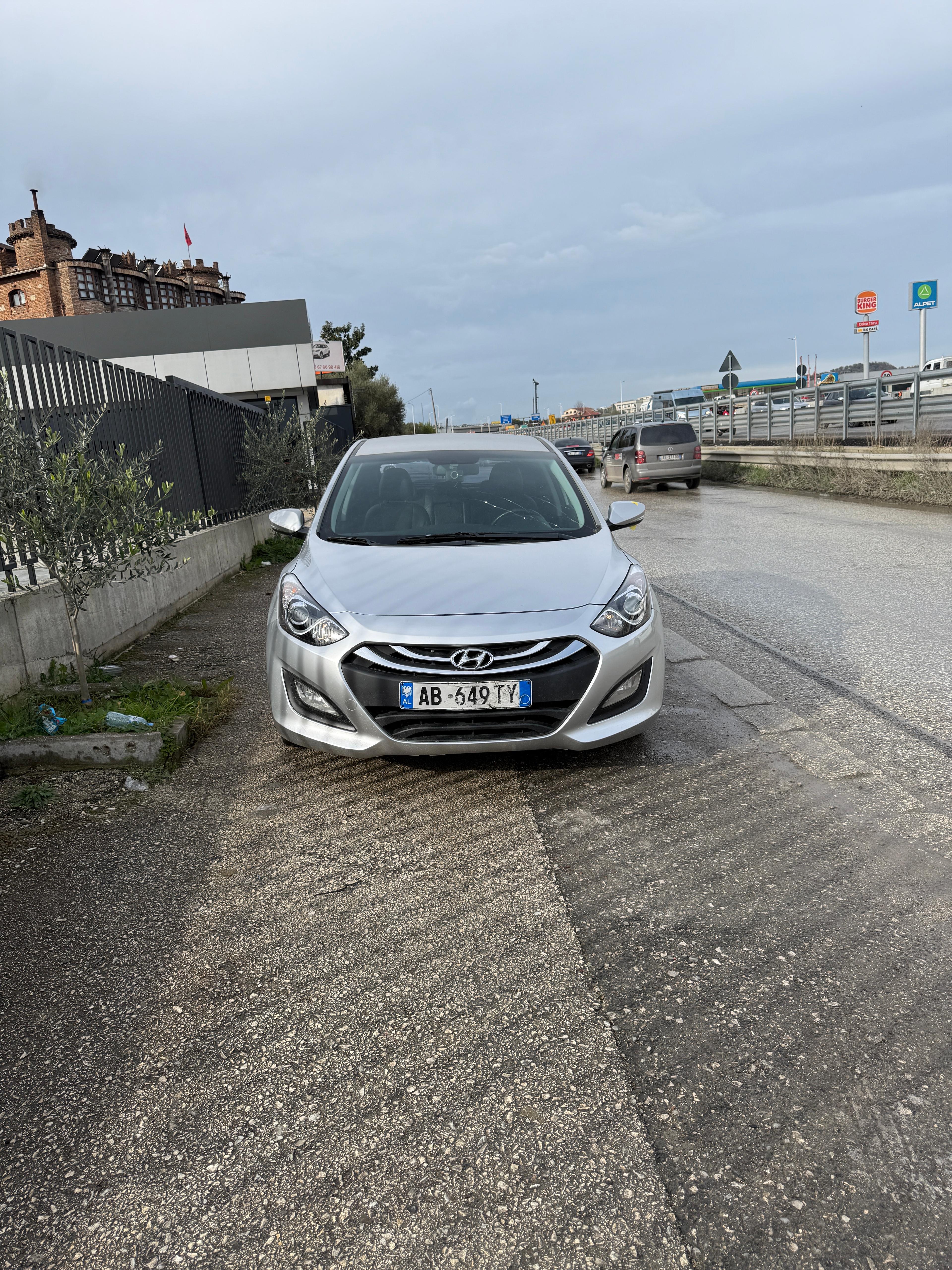 Hyundai I30 for rent