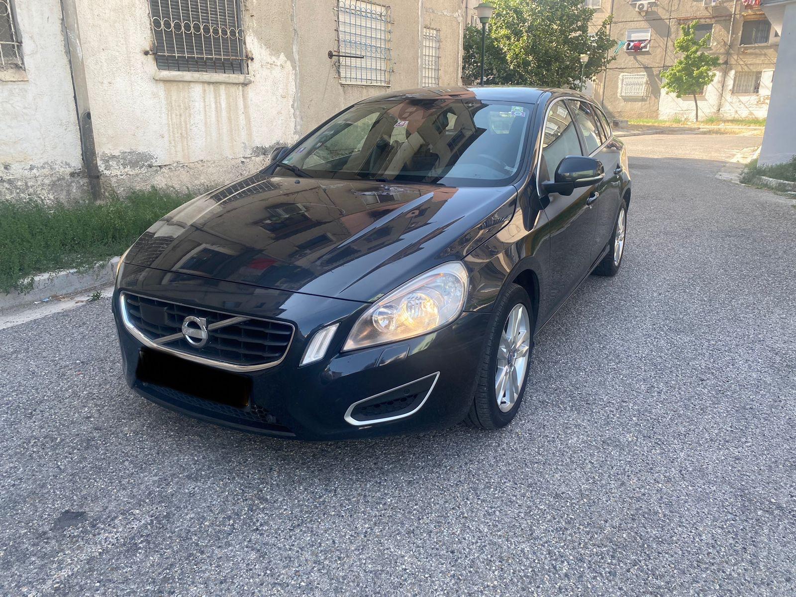 Volvo V60 for rent