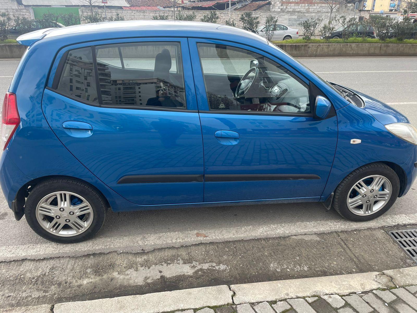 Hyundai i10 for rent