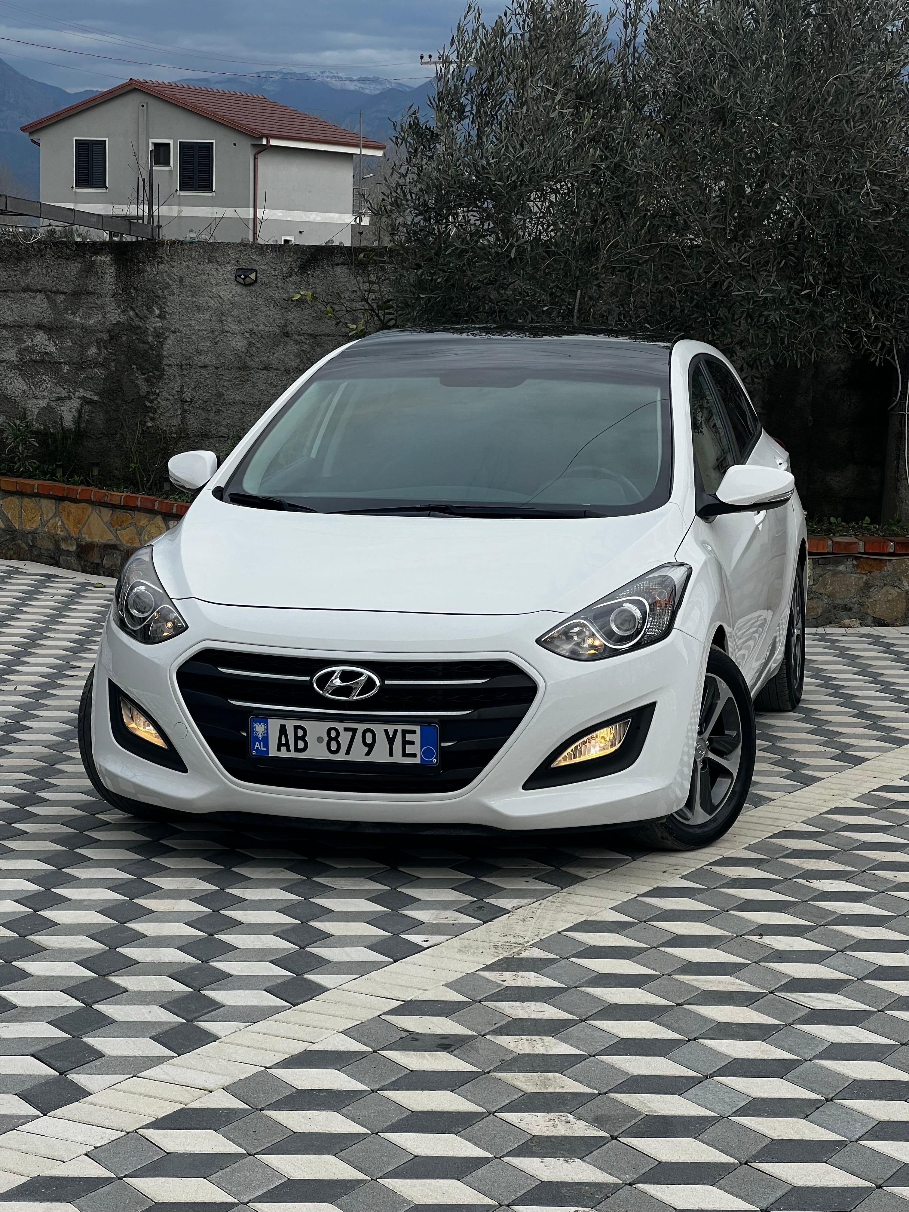 Hyundai I30 for rent