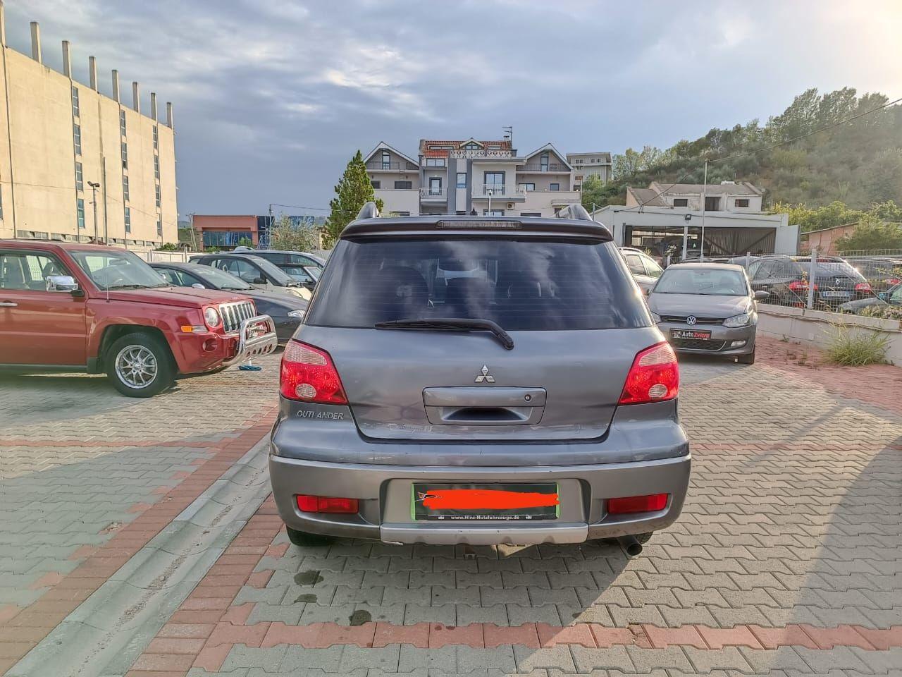 Mitsubishi Outlander for rent