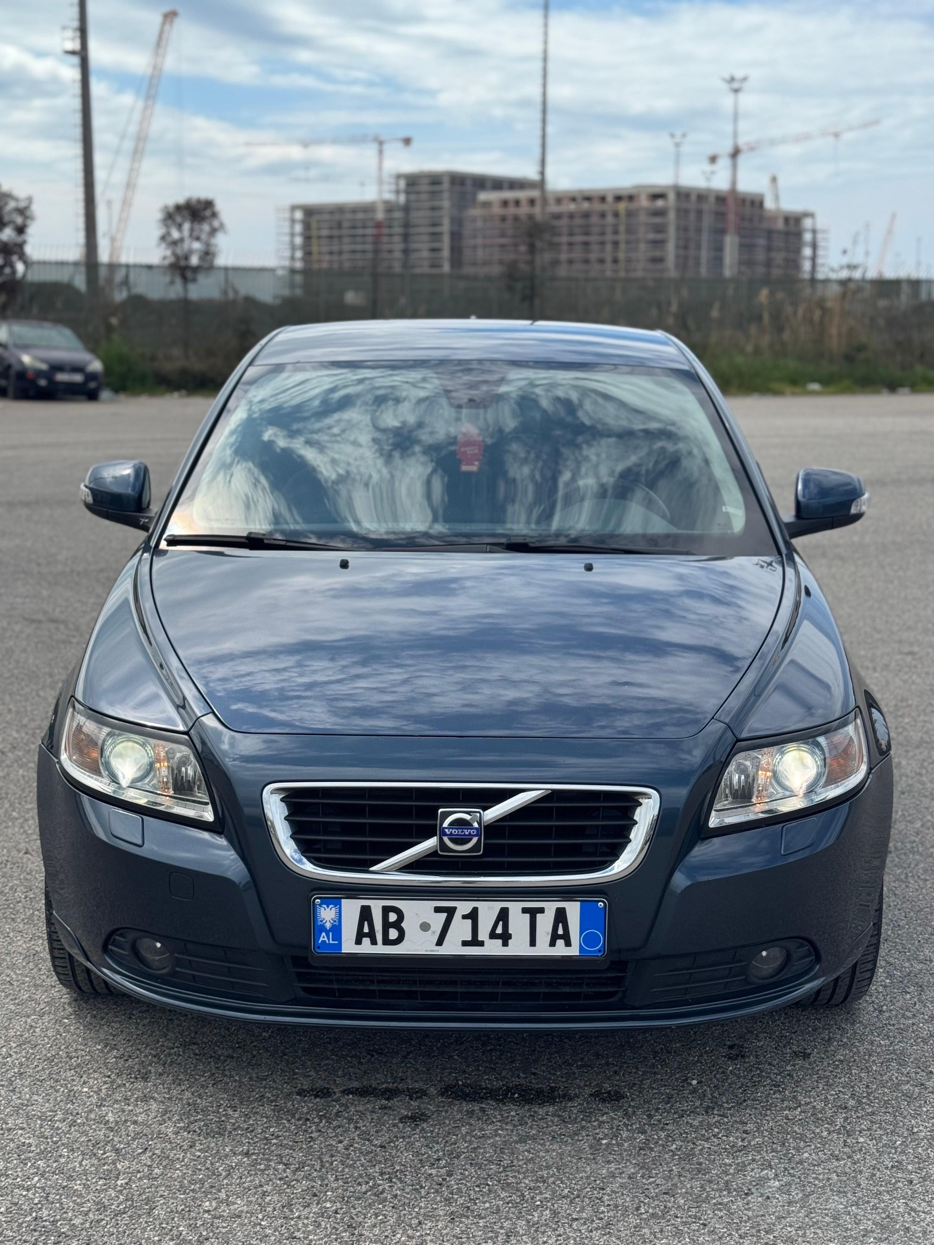 Volvo S40 for rent